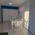 Aqua Sun Geranios By Helloapartments *