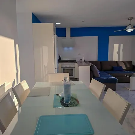 Lägenhet Aqua Sun Geranios By Helloapartments *