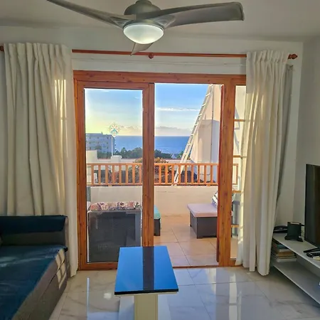 Apartmán Aqua Sun Geranios By Helloapartments